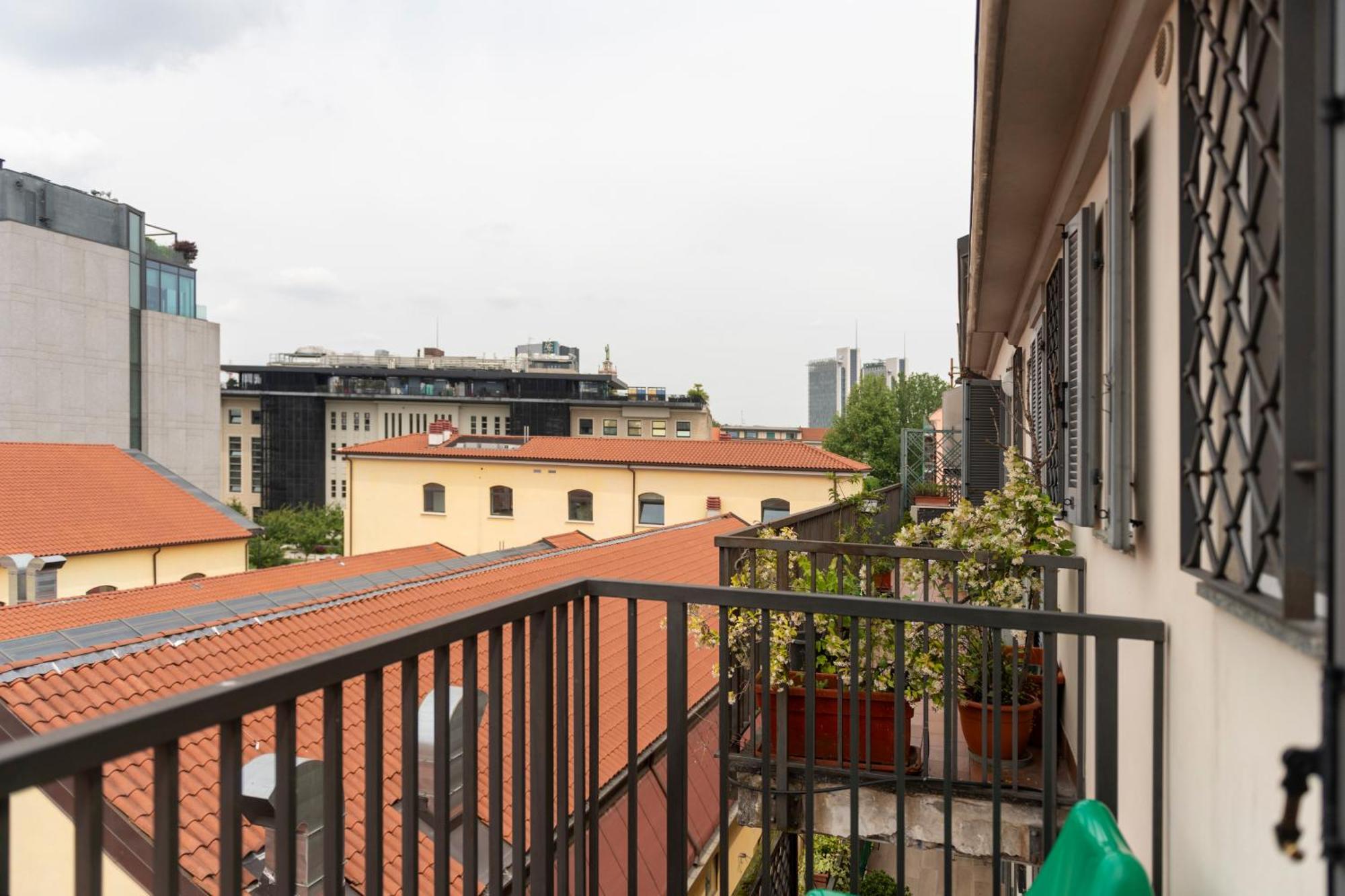 Villa Fenix Milano Luaran gambar